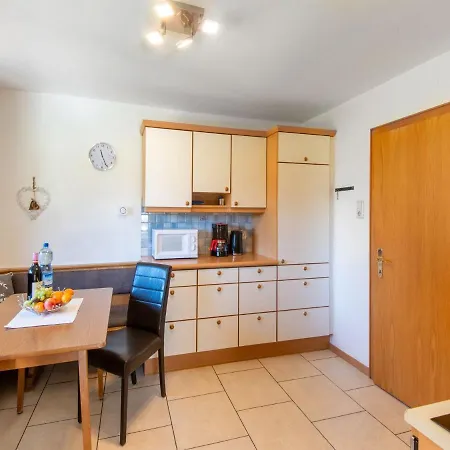 Apartment Spacious In Near Area Stuhlfelden